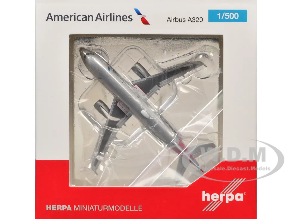 Airbus A320 Commercial Aircraft "American Airlines" (N680AW) Silver with Blue and Red Tail 1/500 Diecast Model Airplane by Herpa