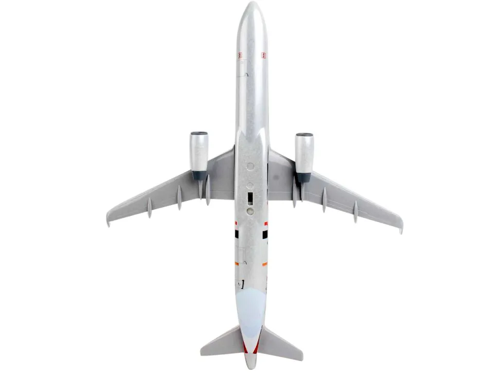 Airbus A321 Commercial Aircraft "American Airlines - Stand Up To Cancer" (N162AA) Gray with Graphics (Snap-Fit) 1/150 Plastic Model by Skymarks