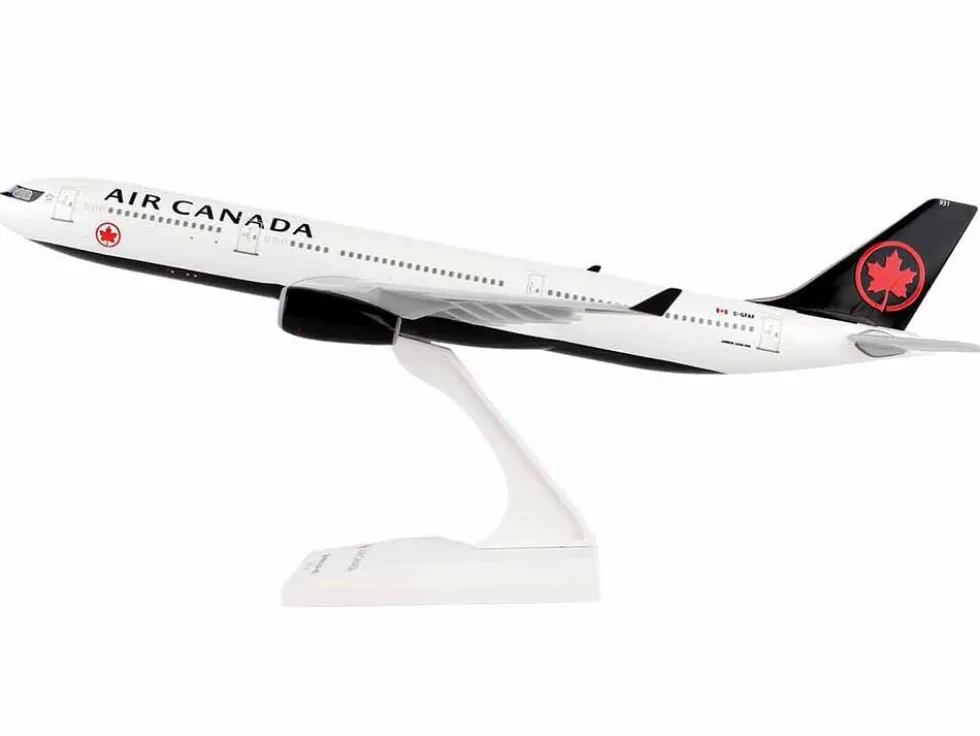 Airbus A330-300 Commercial Aircraft "Air Canada" (C-GFAF) White with Black Tail (Snap-Fit) 1/200 Plastic Model by Skymarks