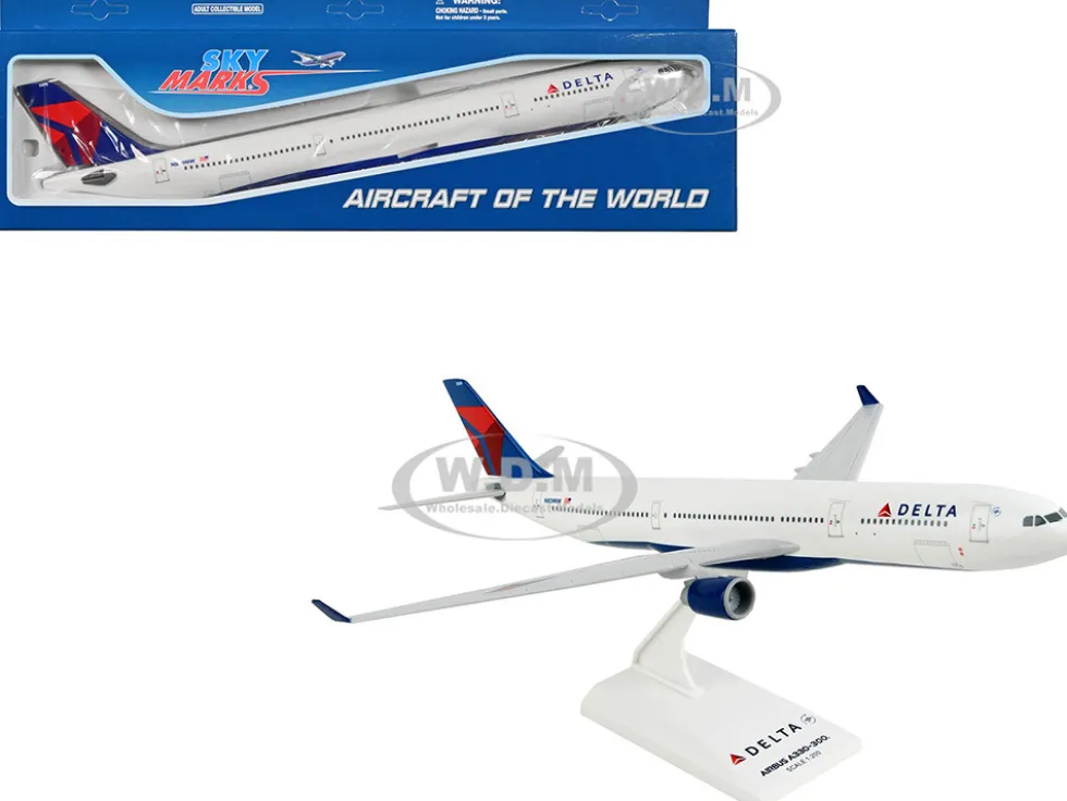 Airbus A330-300 Commercial Aircraft "Delta Air Lines" (N809NW) White with Red and Blue Tail (Snap-Fit) 1/200 Plastic Model by Skymarks