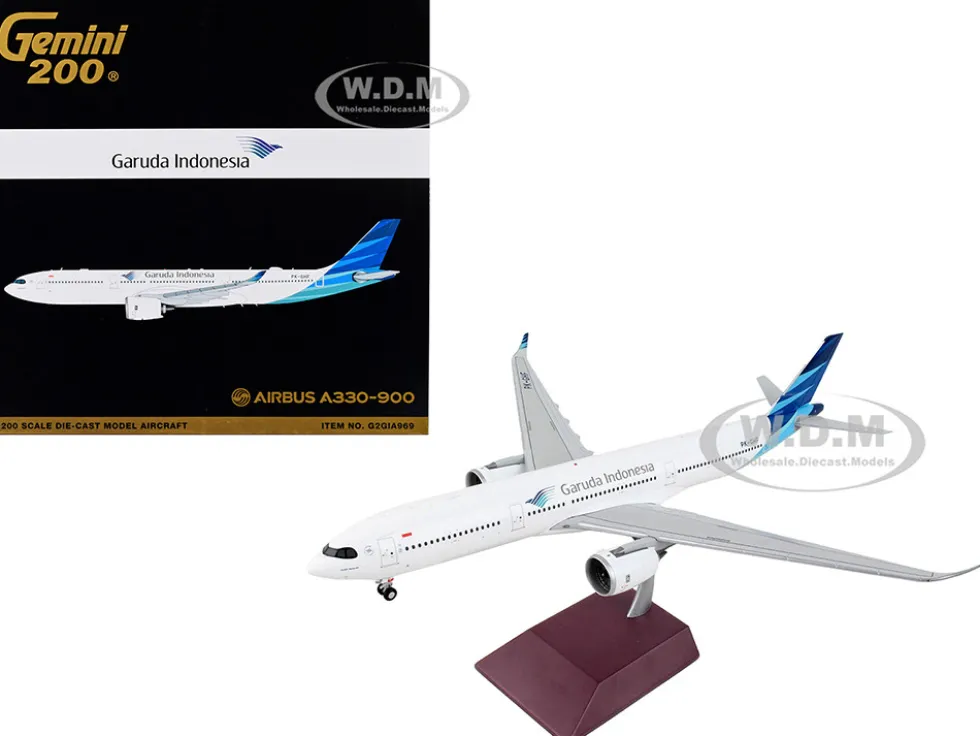 Airbus A330 900 Commercial Aircraft Garuda Indonesia White with Blue Tail Gemini 200 Series 1/200 Diecast Model Airplane GeminiJets G2GIA969