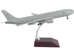 Airbus A330 MRTT Tanker Aircraft Royal Australian Air Force Gray Gemini 200 Series 1/200 Diecast Model Airplane GeminiJets G2RAA773