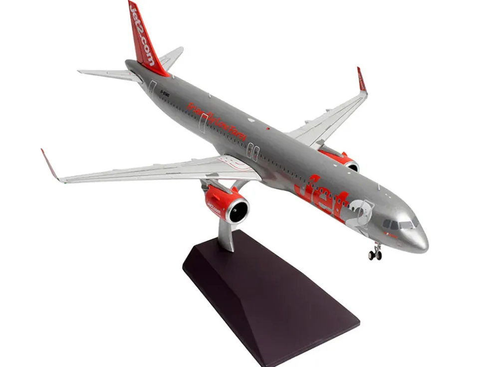 Airbus A321neo Commercial Aircraft "Jet2" (G-SUNO) Silver with Red Tail "Gemini 200" Series 1/200 Diecast Model Airplane by GeminiJets