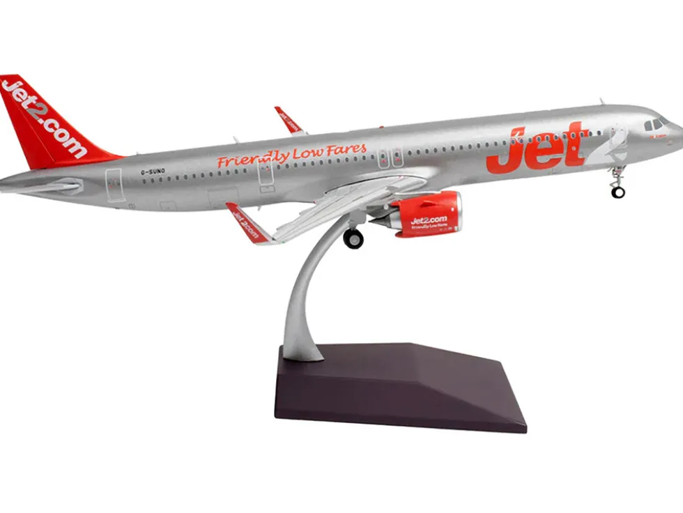 Airbus A321neo Commercial Aircraft "Jet2" (G-SUNO) Silver with Red Tail "Gemini 200" Series 1/200 Diecast Model Airplane by GeminiJets