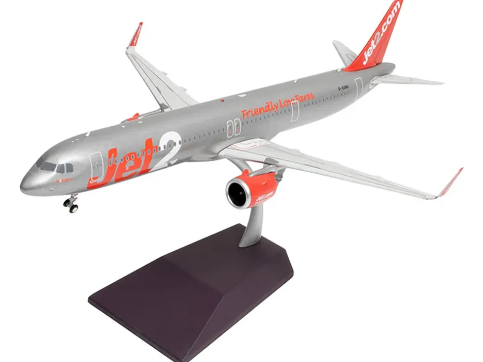 Airbus A321neo Commercial Aircraft "Jet2" (G-SUNO) Silver with Red Tail "Gemini 200" Series 1/200 Diecast Model Airplane by GeminiJets