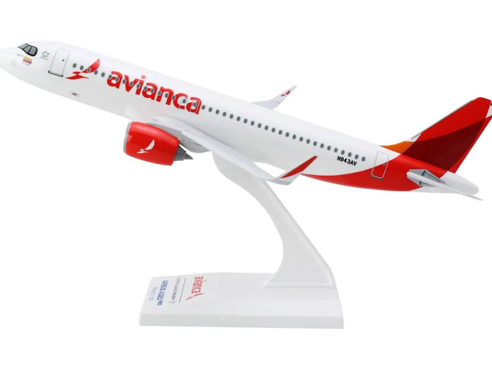 Airbus A320neo Commercial Aircraft "Avianca" (N943AV) White with Red Tail 1/150 Plastic Model by Skymarks