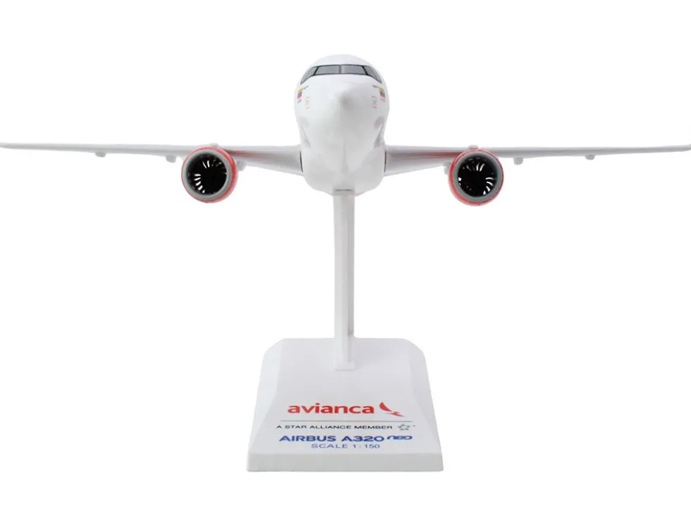 Airbus A320neo Commercial Aircraft "Avianca" (N943AV) White with Red Tail 1/150 Plastic Model by Skymarks