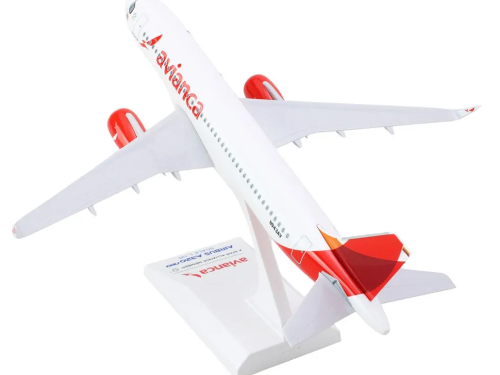 Airbus A320neo Commercial Aircraft "Avianca" (N943AV) White with Red Tail 1/150 Plastic Model by Skymarks