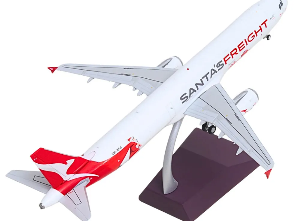 Airbus A321P2F Commercial Aircraft "Qantas Freight - Santa’s Freight" (VH-XF4) White with Graphics and Red Tail "Gemini 200" Series 1/200 Diecast Model Airplane by GeminiJets
