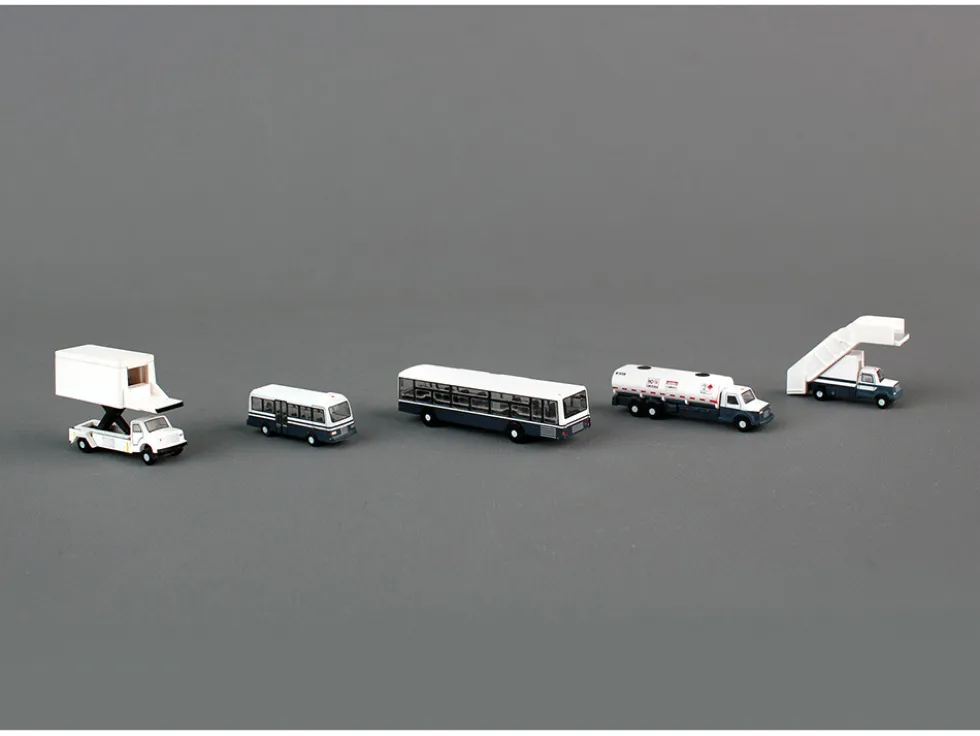 Airport Service Vehicles Set of 5 pieces Gemini 200 Series Diecast Models GeminiJets G2APS450