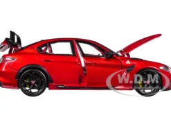 Alfa Romeo Giulia GTAm Red Metallic with Carbon Top 1/18 Diecast Model Car by Bburago