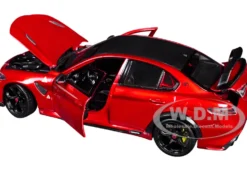 Alfa Romeo Giulia GTAm Red Metallic with Carbon Top 1/18 Diecast Model Car by Bburago