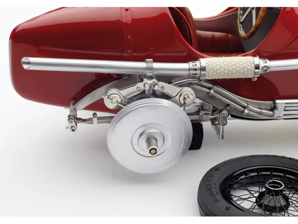 Alfa Romeo Tipo B P3 #8 Tazio Nuvolari Winner Italian Grand Prix 1932 1/18 Diecast Model Car CMC M-219