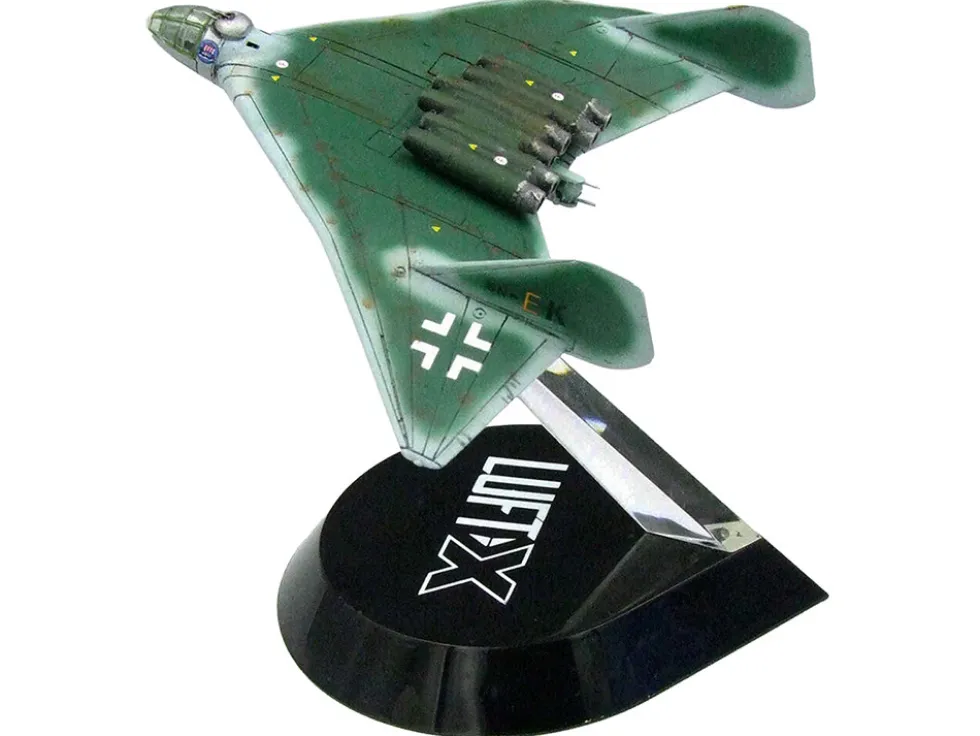Arado E.555 Bomber Aircraft "Project Version" German Luftwaffe 1/144 Model by Luft-X