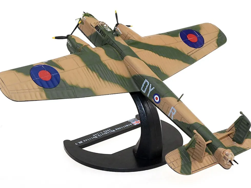 Armstrong Whitworth Whitley Mk V Bomber Aircraft No 102 Squadron RAF Driffield Royal Air Force 1940 Planes of World War II Series 1/144 Diecast Model Airplane Luppa LCM019