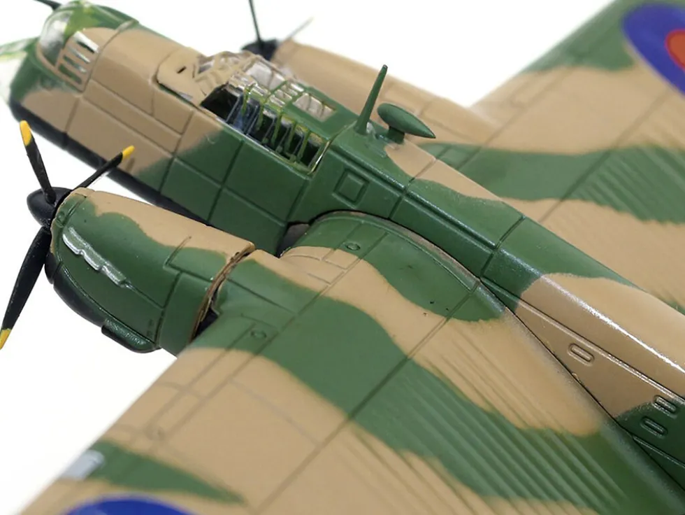 Armstrong Whitworth Whitley Mk V Bomber Aircraft No 102 Squadron RAF Driffield Royal Air Force 1940 Planes of World War II Series 1/144 Diecast Model Airplane Luppa LCM019