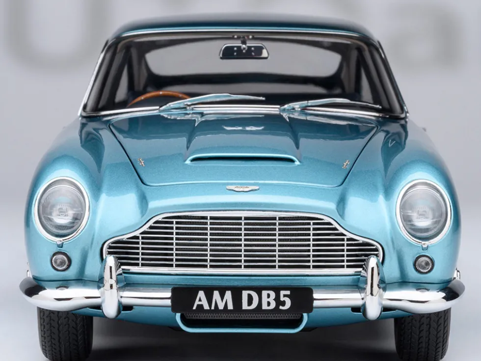 Aston Martin DB5 RHD (Right Hand Drive) Caribbean Pearl Blue Metallic 1/18 Model Car by Autoart