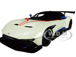 Aston Martin Vulcan Stratus White Red Blue Stripes 1/18 Model Car Autoart 70261