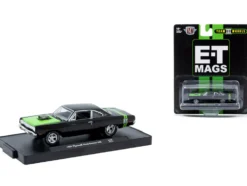 Auto-Drivers Set of 4 pieces in Blister Packs Release 128 Limited Edition to 9600 pieces Worldwide 1/64 Diecast Model Cars by M2 Machines