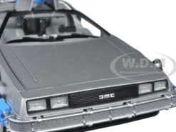 Back To The Future Time Machine Delorean with Mr. Fusion 1/18 Diecast Model Car Hot Wheels CMC98