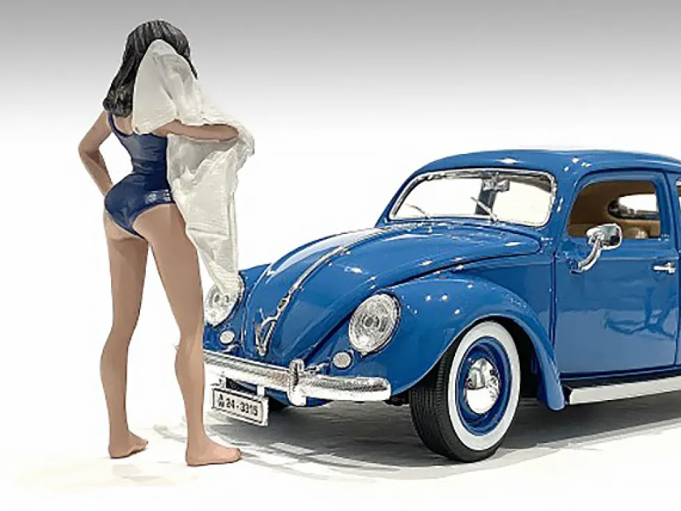 Beach Girl Katy Figurine for 1/24 Scale Models American Diorama AD76413