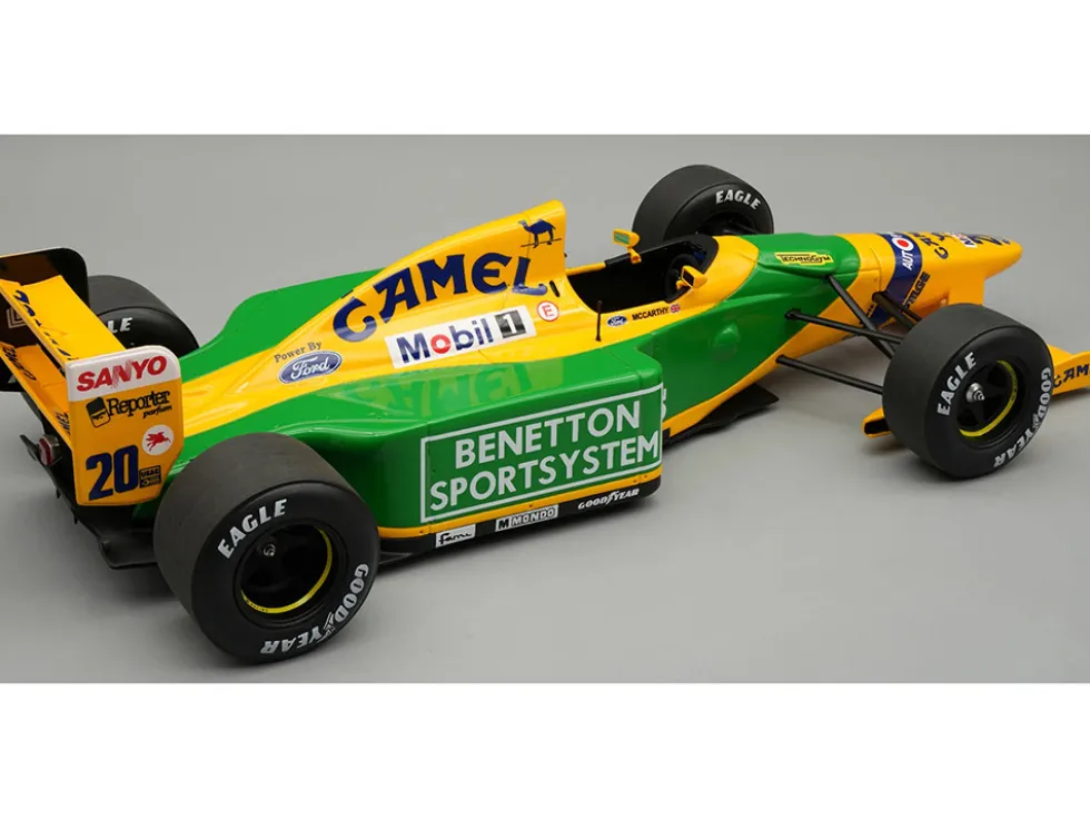 Benetton B192 #20 Perry McCarthy Test Car Formula One F1 "British GP" (1992) "Mythos Series" with Display Case Limited Edition to 20 pieces Worldwide 1/18 Model Car by Tecnomodel