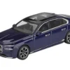 BMW i7 xDrive60 Tanzanite Blue Metallic with Sun Roof Limited Edition 1/64 Diecast Model Car by Mini GT