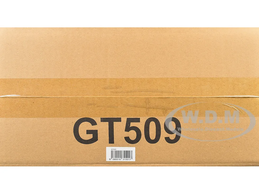 2024 BMW M5 Touring (G99) Isle of Man Green Metallic with Black Top 1/18 Model Car by GT Spirit