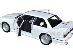 1988 BMW 3 Series M3 E30 White 1/24 Diecast Model Car Bburago 21100W