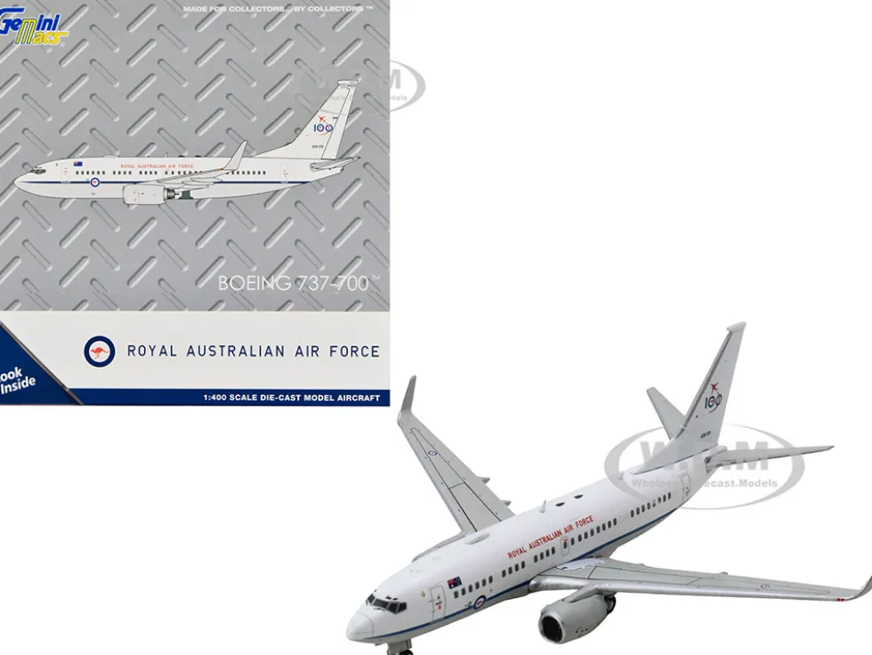 Boeing 737 700 Aircraft Royal Australian Air Force 100th Anniversary A36 001 White with Blue Stripes Gemini Macs Series 1/400 Diecast Model Airplane GeminiJets GM135