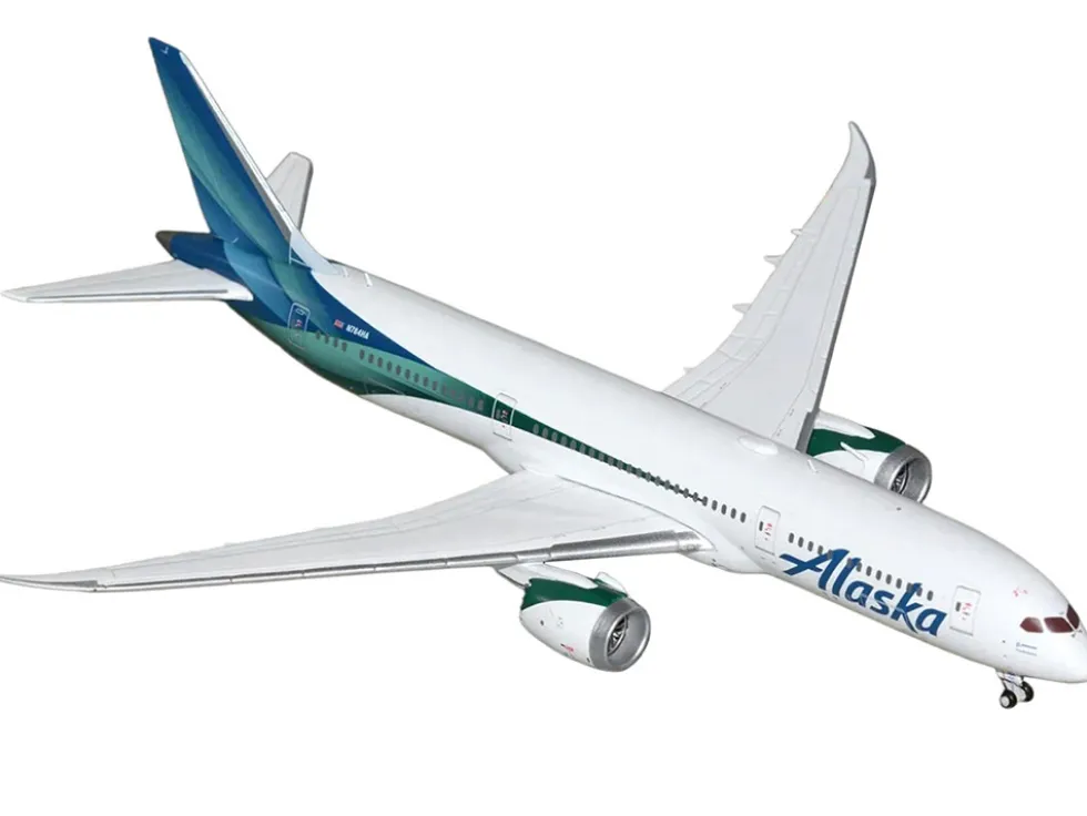 Boeing 787-9 Commercial Aircraft "Alaska Airlines" (N784HA) White with Blue and Green Tail 1/400 Diecast Model Airplane by GeminiJets