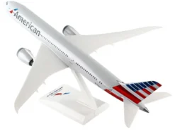 Boeing 787 9 Commercial Aircraft American Airlines N820AL Gray with Blue and Red Tail Snap Fit 1/200 Plastic Model Skymarks SKR936