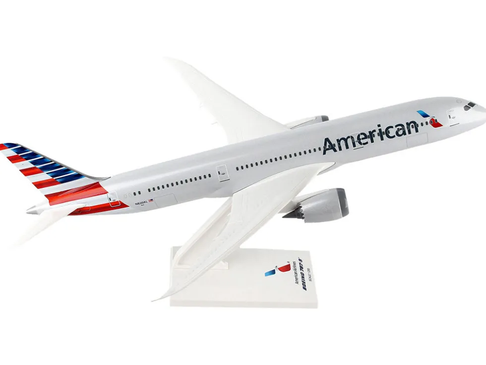 Boeing 787 9 Commercial Aircraft American Airlines N820AL Gray with Blue and Red Tail Snap Fit 1/200 Plastic Model Skymarks SKR936