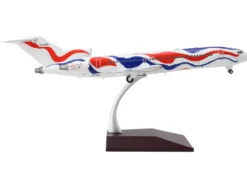 Boeing 727 200 Commercial Aircraft Braniff International Airways Calder Bicentennial Livery White with Red and Blue Stripes Gemini 200 Series 1/200 Diecast Model Airplane GeminiJets G2BNF1220