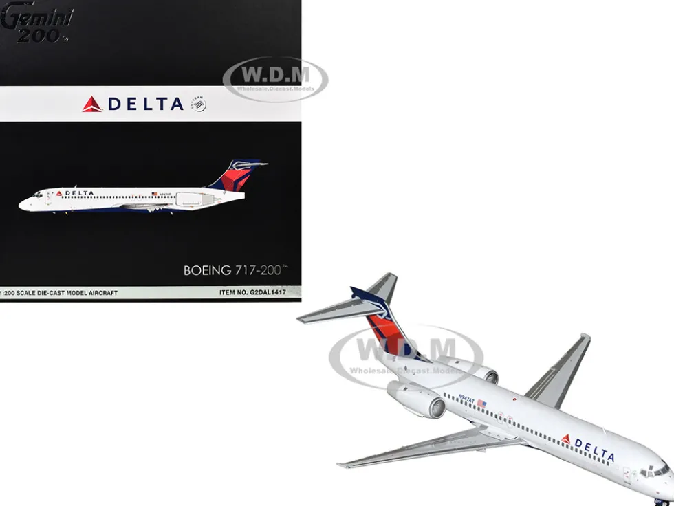 Boeing 717-200 Commercial Aircraft "Delta Air Lines" (N947AT) White with Blue and Red Tail "Gemini 200" Series 1/200 Diecast Model Airplane by GeminiJets