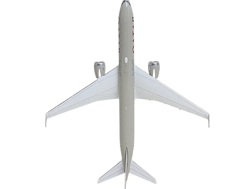 Boeing 777-9 Commercial Aircraft "Qatar Airways" (A7-BKA) Gray with Dark Red Tail Graphics 1/400 Diecast Model Airplane by GeminiJets