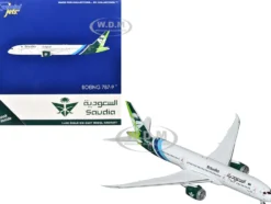 Boeing 787-9 Commercial Aircraft "Saudia Airline" (HZ-ARB) White with Tail Graphics 1/400 Diecast Model Airplane by GeminiJets