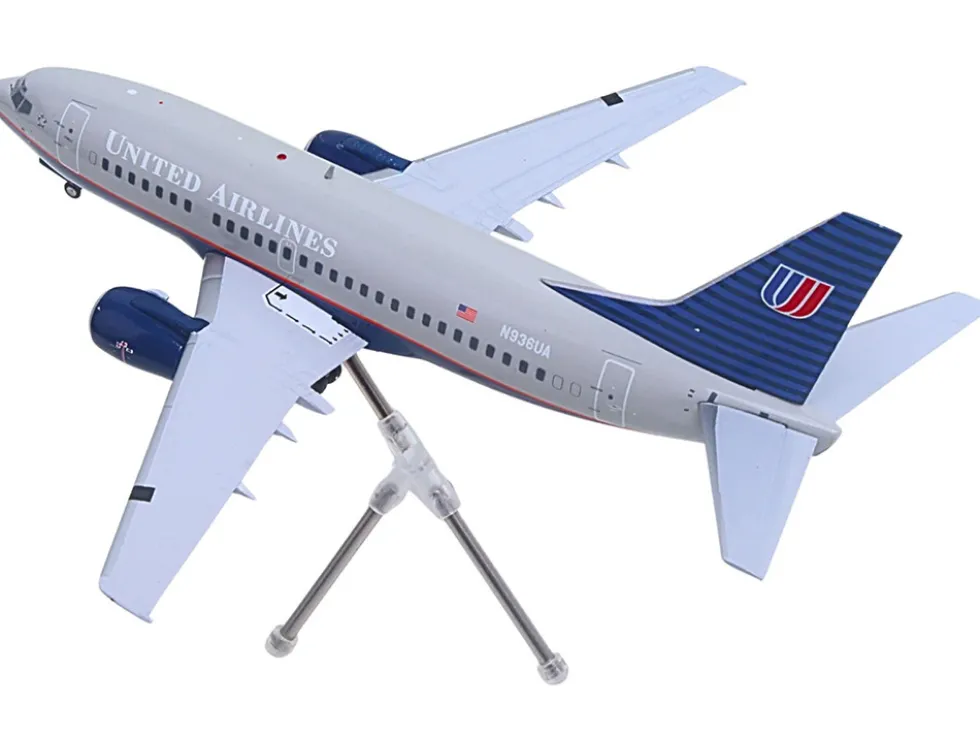 Boeing 737-500 Commercial Aircraft "United Airlines - Classic 737 Series" (N936UA) Gray with Blue Tail "Gemini 200" Series 1/200 Diecast Model Airplane by GeminiJets