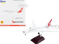 Boeing 787 9 Commercial Aircraft with Flaps Down Qantas Airways Spirit of Australia White with Red Tail Gemini 200 Series 1/200 Diecast Model Airplane GeminiJets G2QFA983F
