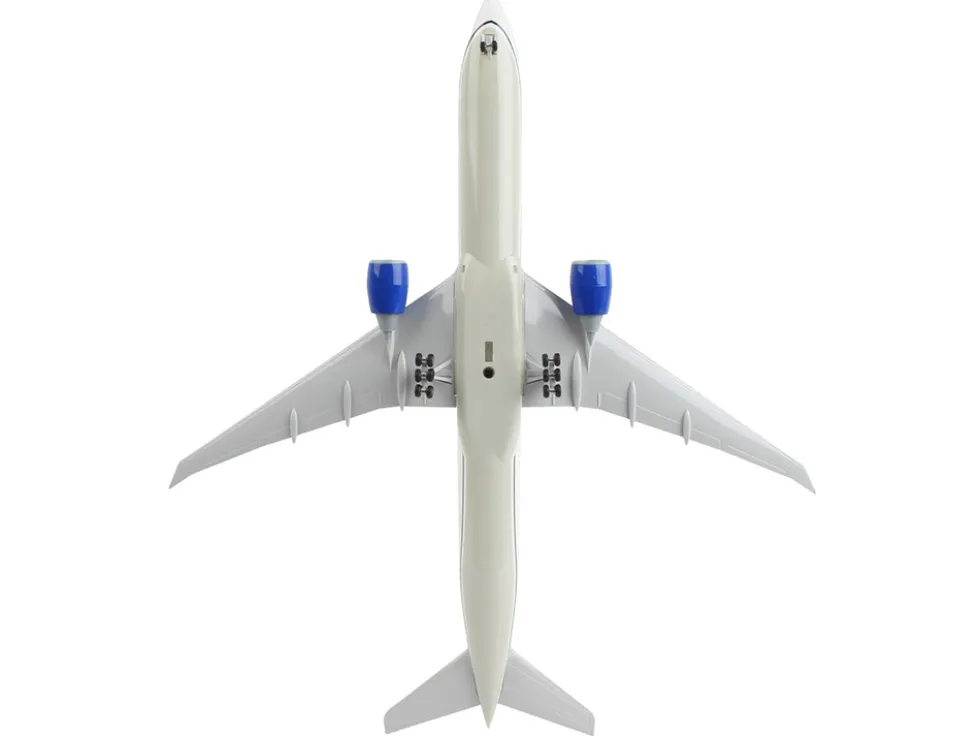Boeing 777-300 Commercial Aircraft with Landing Gear "United Airlines" (N2749U) White with Blue Tail (Snap-Fit) 1/200 Plastic Model by Skymarks