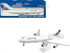 Boeing 747-400 Commercial Aircraft with Landing Gear "United Airlines" (N127UA) White with Blue Tail (Snap-Fit) 1/200 Plastic Model by Skymarks
