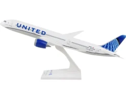Boeing 787-9 Dreamliner Commercial Aircraft "United Airlines" (N24976) White with Blue Tail (Snap-Fit) 1/200 Plastic Model by Skymarks