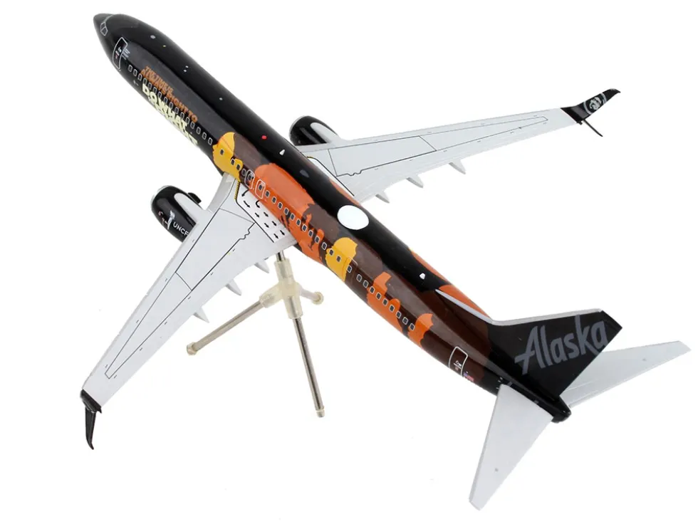 Boeing 737 900ER Commercial Aircraft Alaska Airlines Our Commitment Black with Graphics Gemini 200 Series 1/200 Diecast Model Airplane GeminiJets G2ASA1016