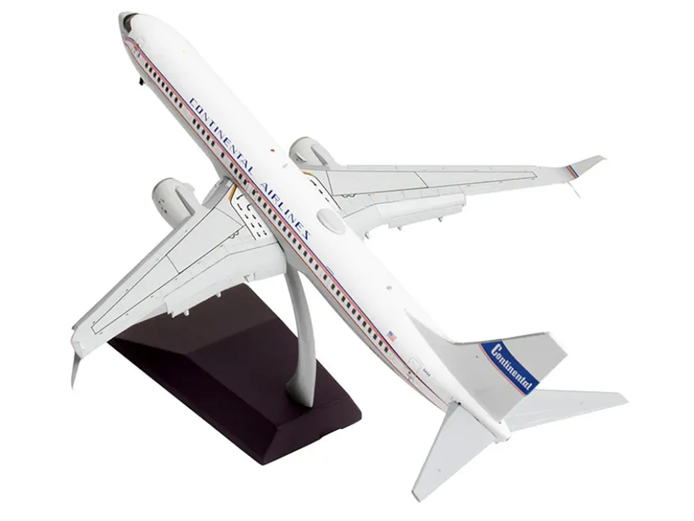 Boeing 737-900ER Commercial Aircraft with Flaps Down "Continental Airlines - United Airlines" (N75435) White with Red and Blue Stripes "Gemini 200" Series 1/200 Diecast Model Airplane by GeminiJets