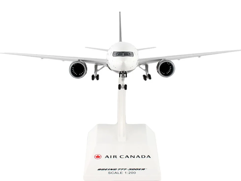 Boeing 777 300ER Commercial Aircraft Air Canada C-FKAU White with Black Tail Snap Fit 1/200 Plastic Model Skymarks SKR955