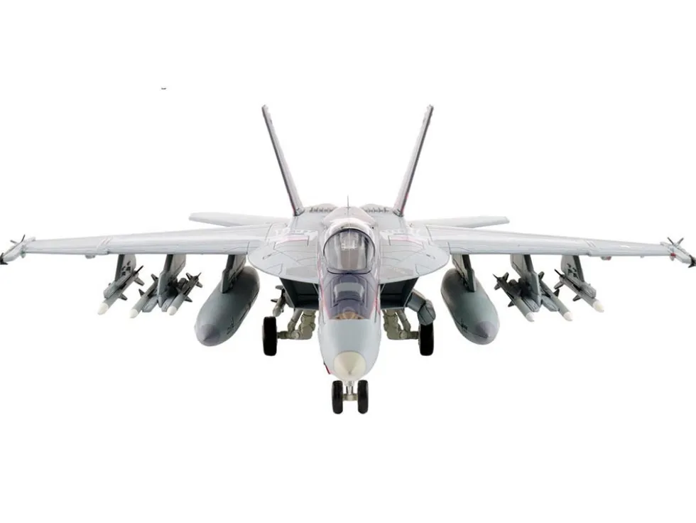 Boeing F/A-18E Super Hornet Fighter Aircraft "166817, VFA-136 Knighthawks, USS Trumman" (2024) United States Navy "Air Power Series" 1/72 Diecast Model by Hobby Master