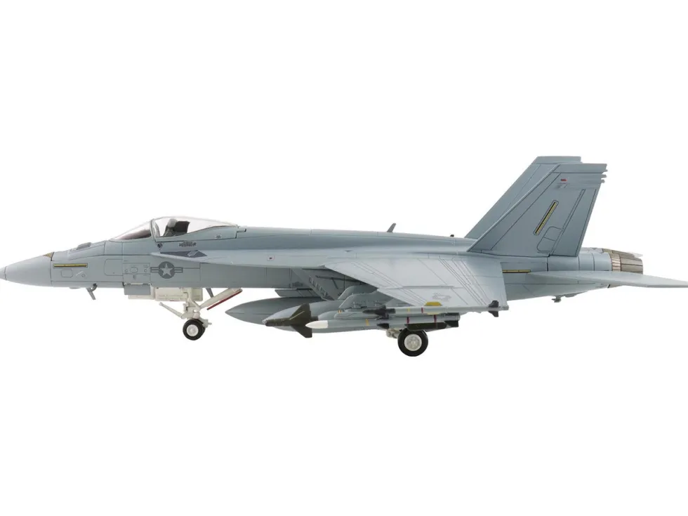 Boeing F/A-18E Super Hornet Fighter Aircraft "Dagger Team (with decals)" United States Navy "Air Power Series" 1/72 Diecast Model by Hobby Master