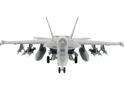 Boeing F/A-18E Super Hornet Fighter Aircraft "168910, Golden Warriors, VFA-87, Operation Inherent Resolve" (2017) United States Navy "Air Power Series" 1/72 Diecast Model by Hobby Master