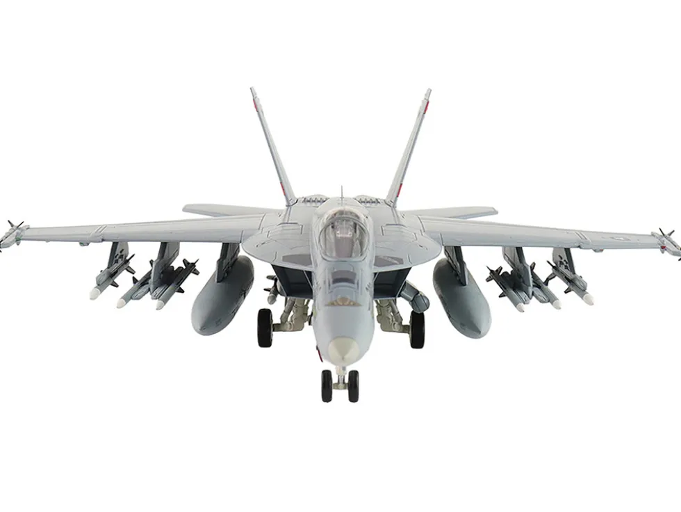 Boeing F/A-18E Super Hornet Fighter Aircraft "168910, Golden Warriors, VFA-87, Operation Inherent Resolve" (2017) United States Navy "Air Power Series" 1/72 Diecast Model by Hobby Master