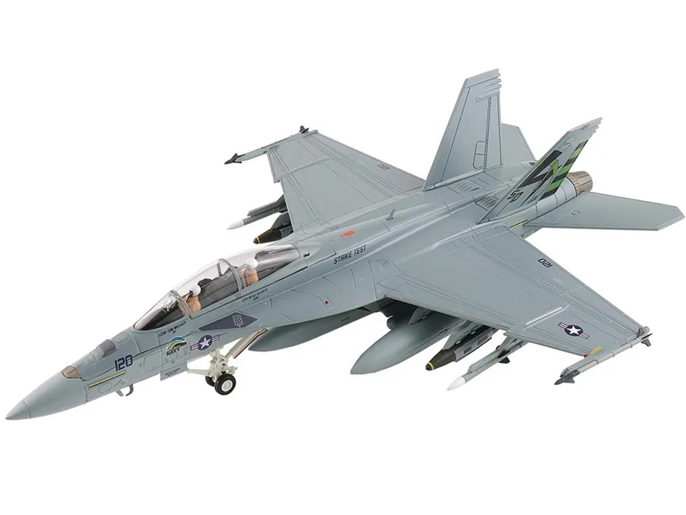 Boeing F/A-18F Super Hornet Fighter Aircraft "165875, Green Hornet, VX-23 Salty Dogs, NAS Patuxent River" (2011) United States Navy "Air Power Series" 1/72 Diecast Model by Hobby Master